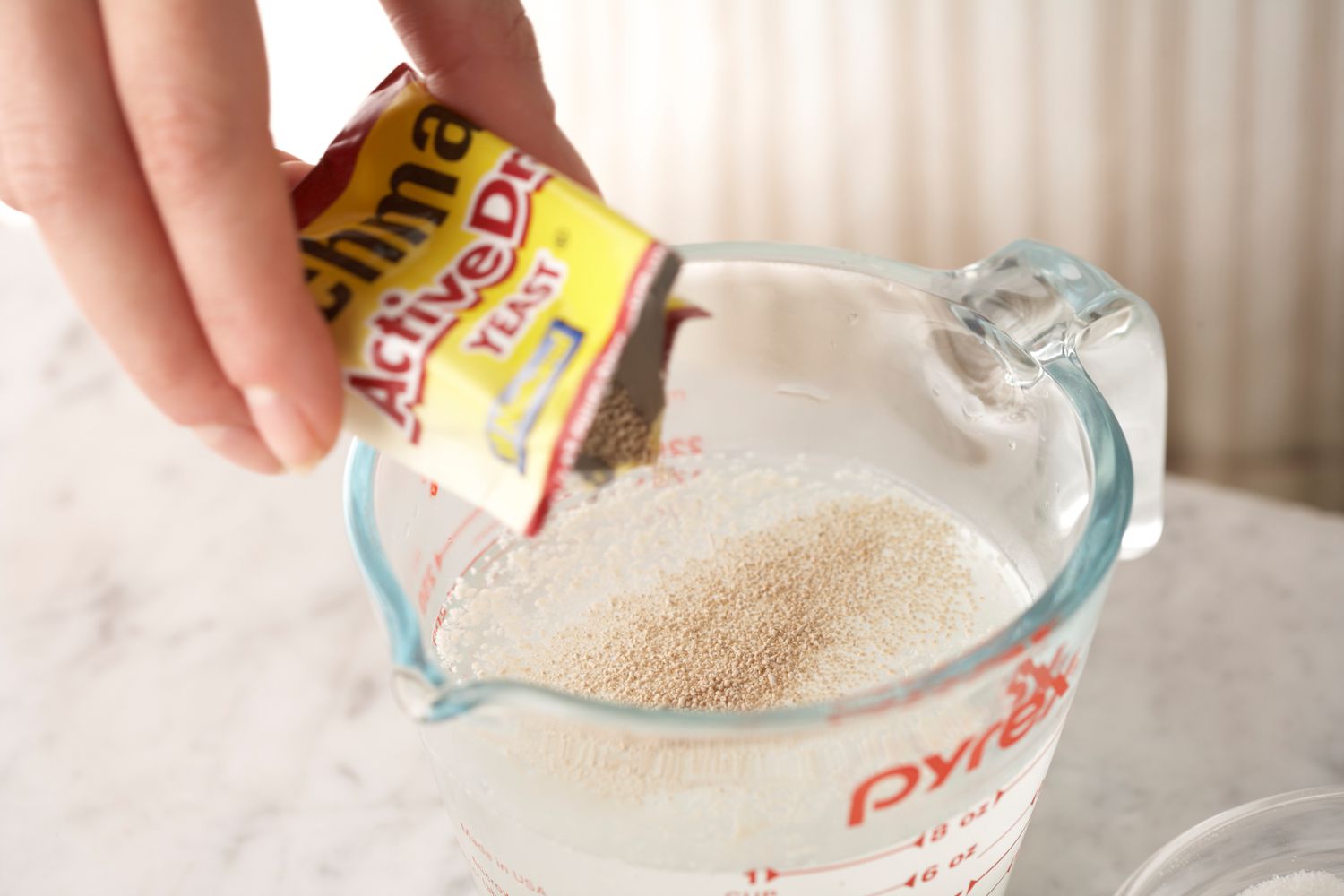 How Much Yeast Is In One Package Of Yeast: Unveiled Quantity!