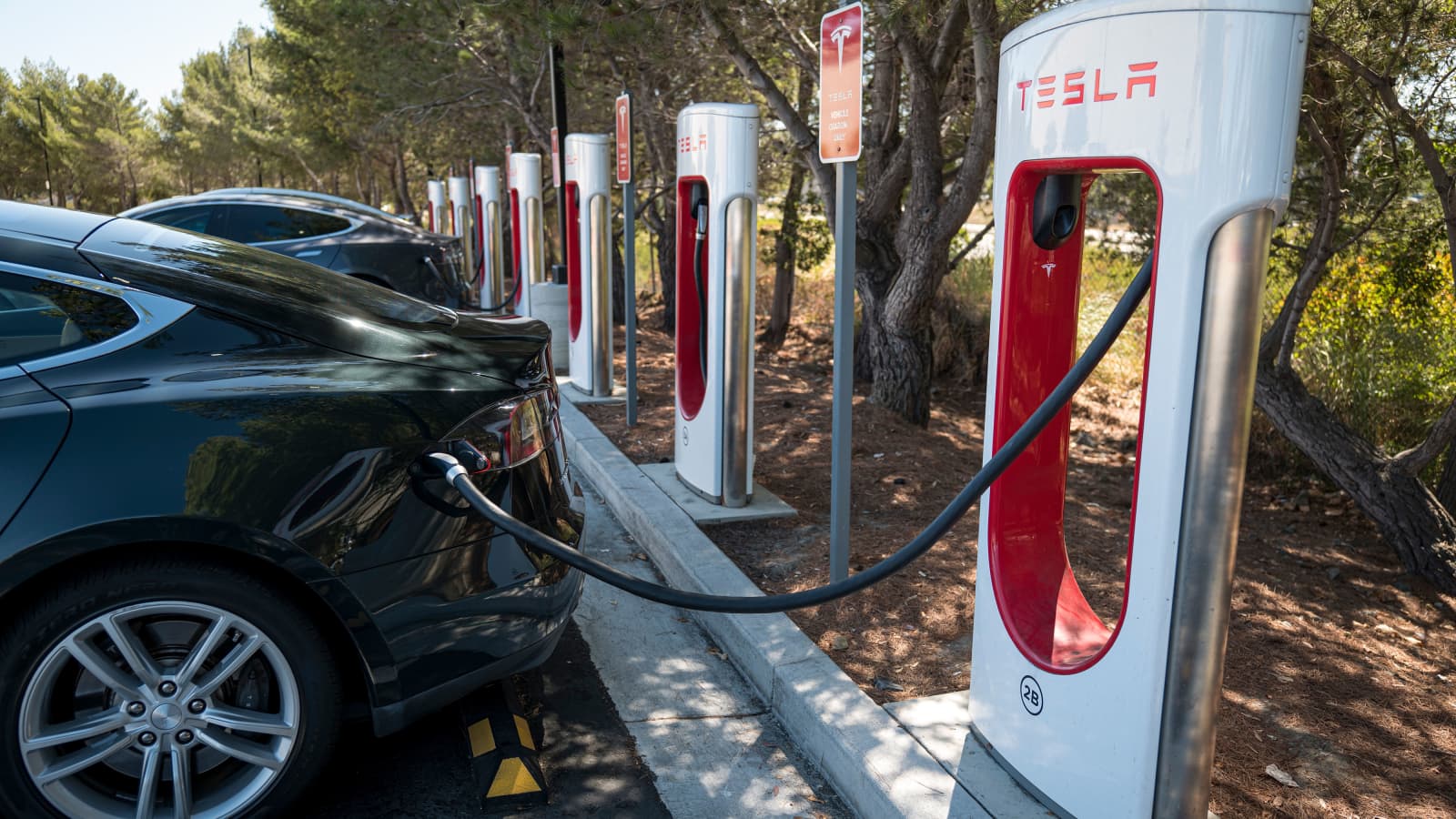 Charge Station For Electric Car Usa: Power Up Your Journey!