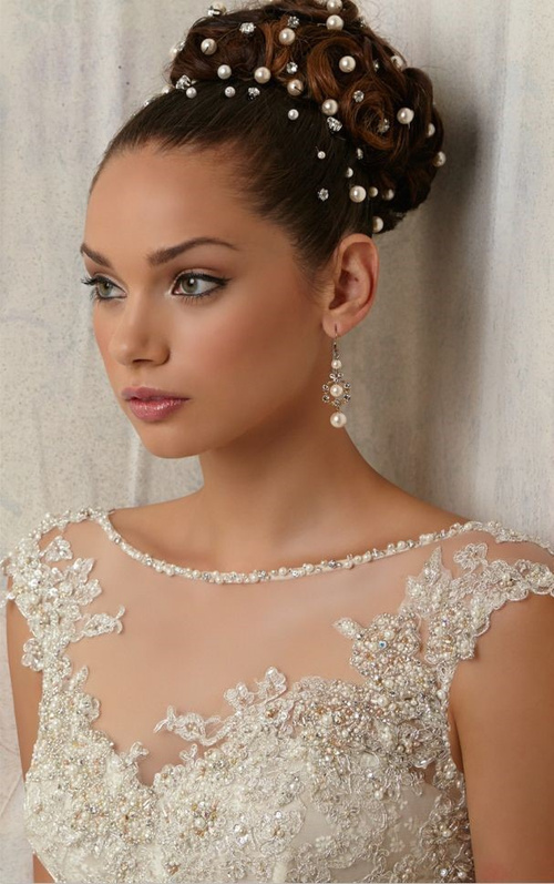 Timeless And Chic Hairstyles For Maid Of Honor -