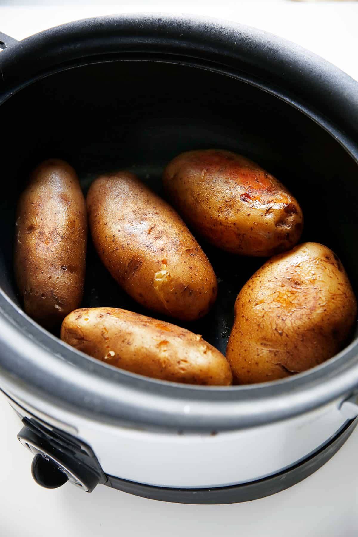 Baked Potatoes In Crock Pot Slow Cooker: Effortless Gourmet