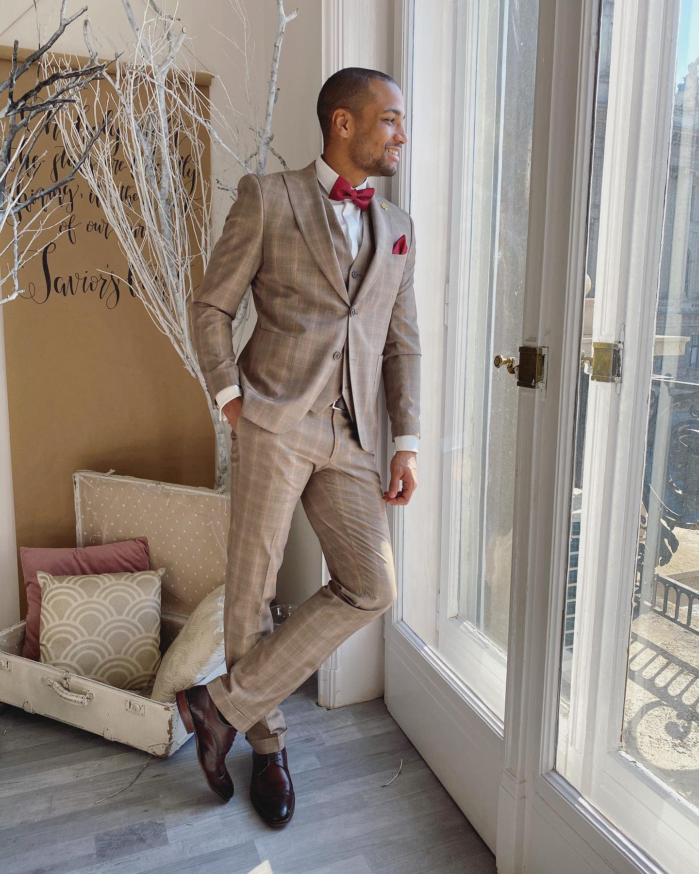 Mens Formal Wear For Weddings: Top Styles & Tips