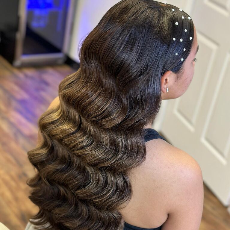 Maid Of Honor Hairstyles For Long Hair: Elegant Updos & Waves