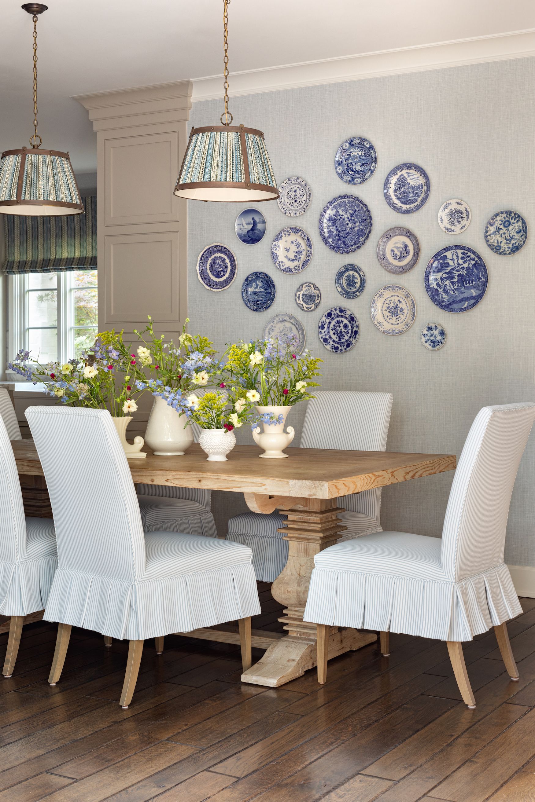 Decor For A Dining Room Table: Elevate Your Space!