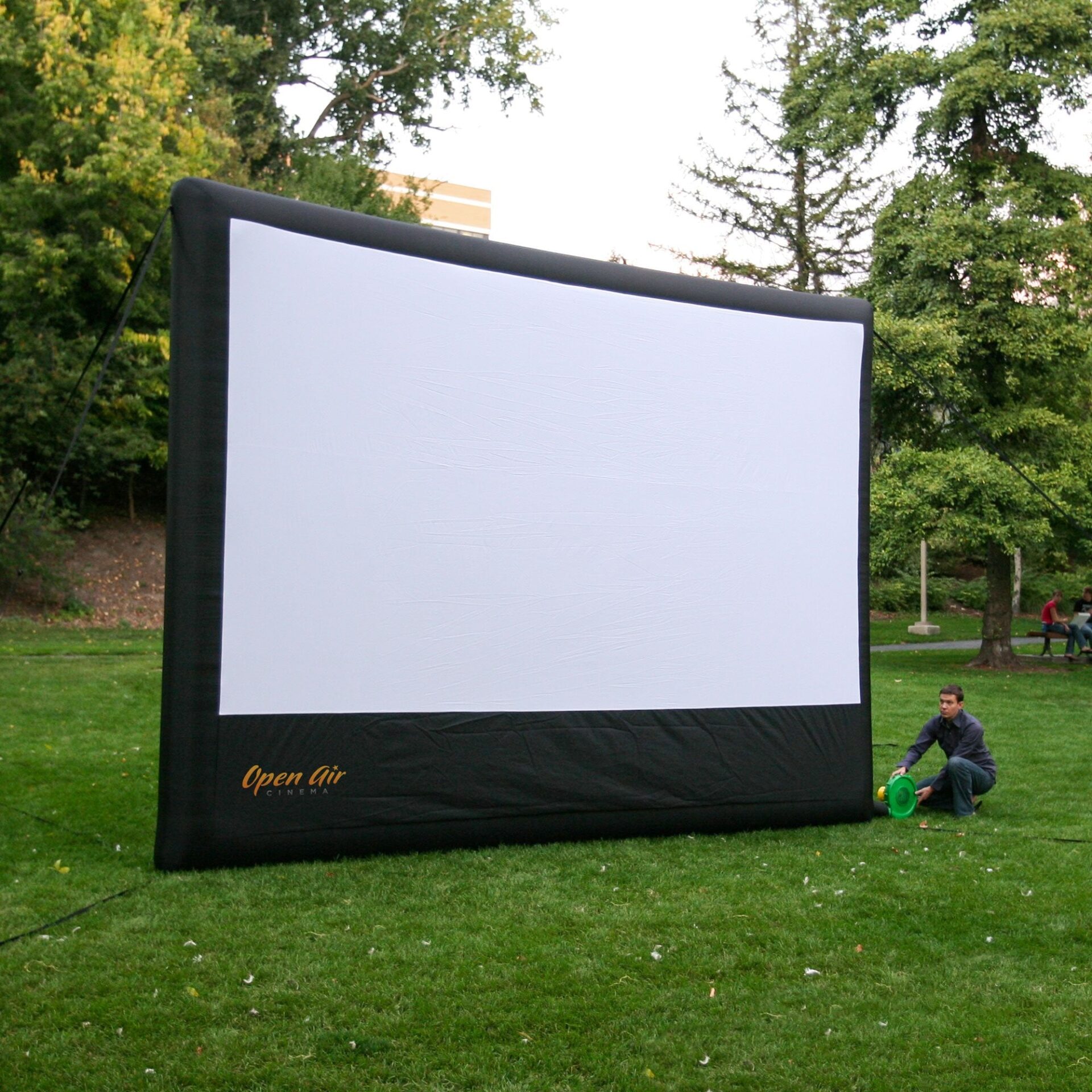Outdoor Movie Screens And Projectors: Ultimate Cinema Guide
