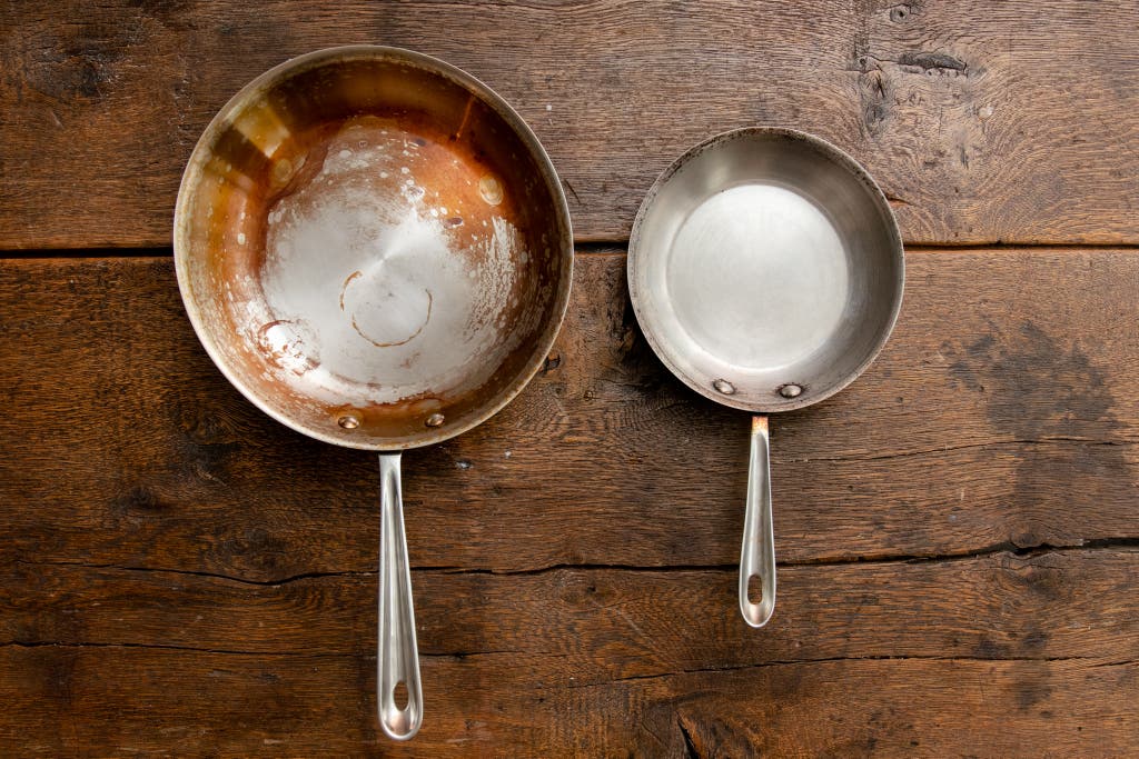 How Do You Clean A Stainless Steel Pan