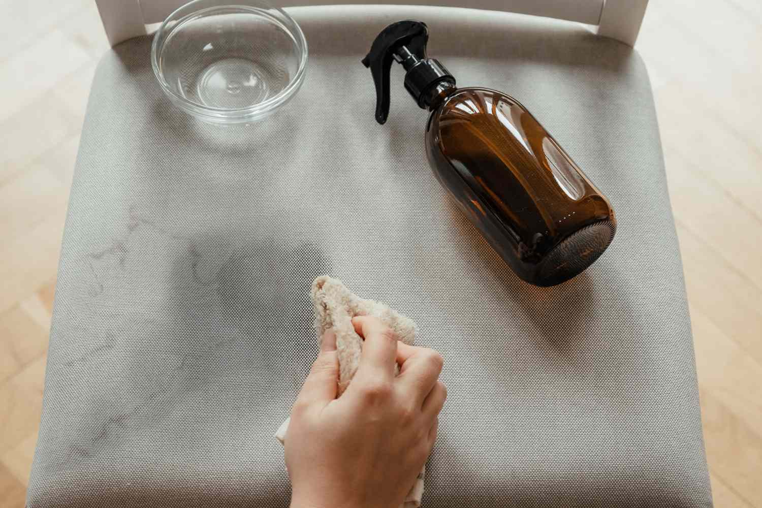 How Do I Remove Water Stains From Fabric: Quick & Easy Fixes