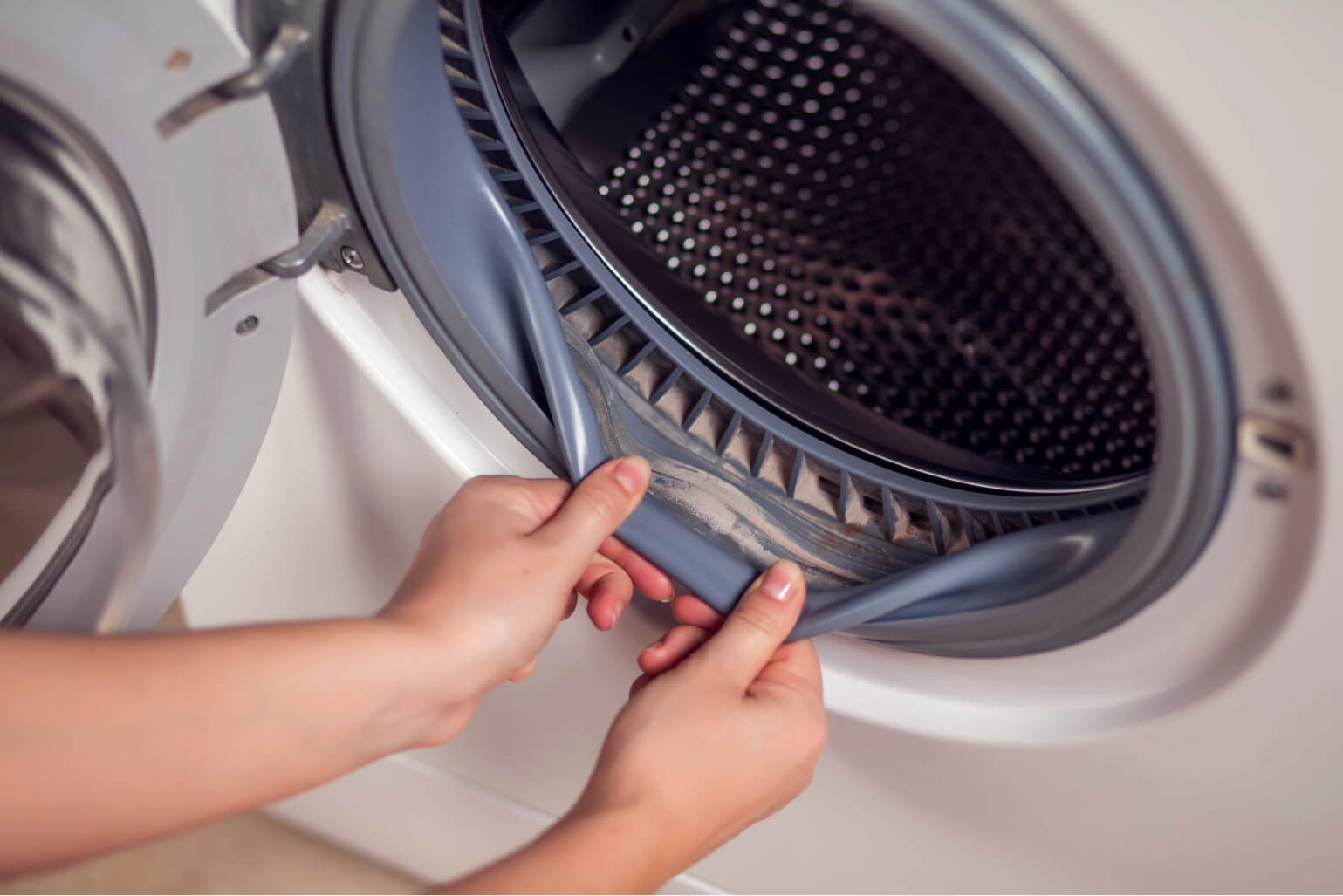 How Do You Clean A Washing Machine With Vinegar: Pro Tips Unveiled