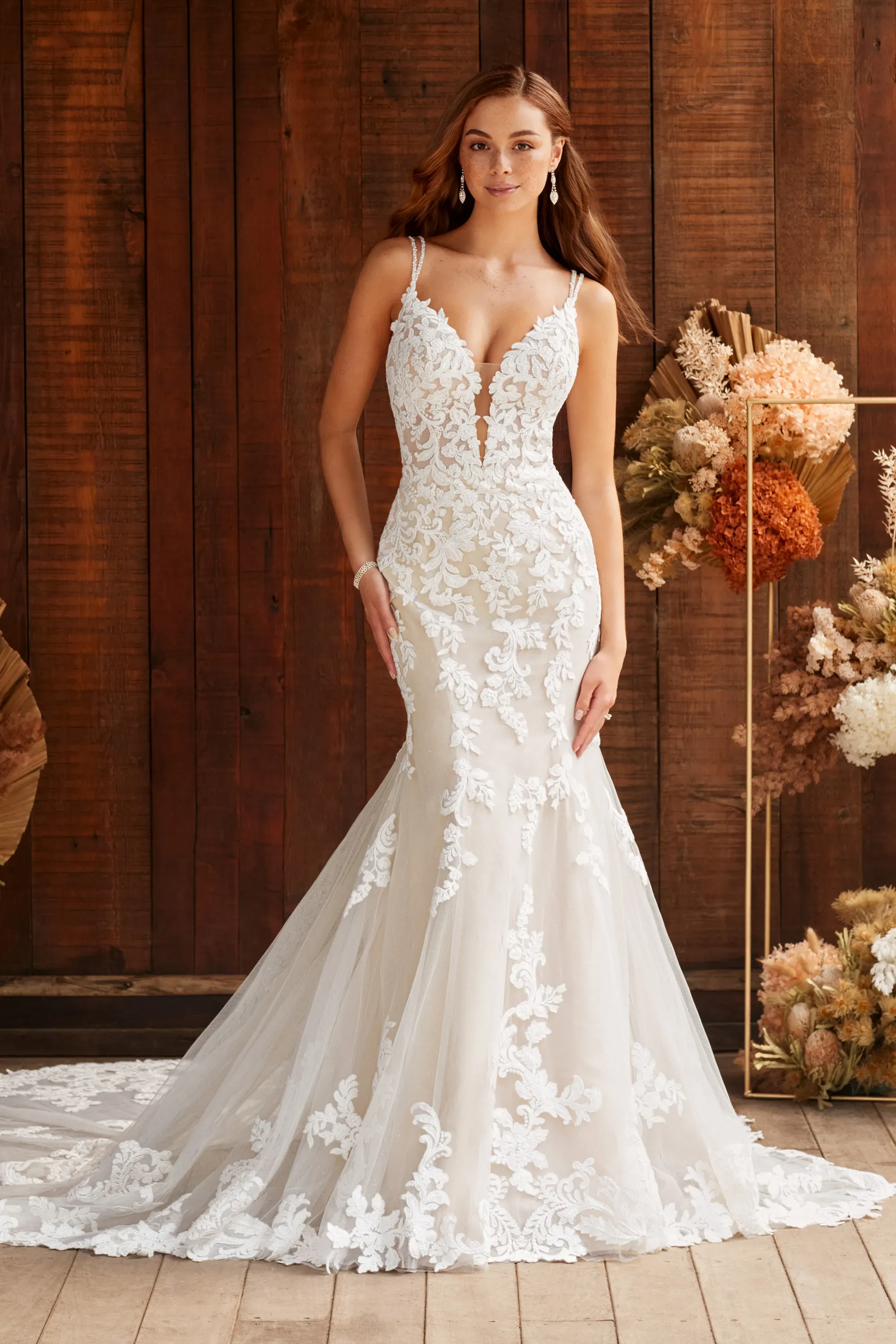 Fit And Flare Wedding Dresses: Elegance Redefined